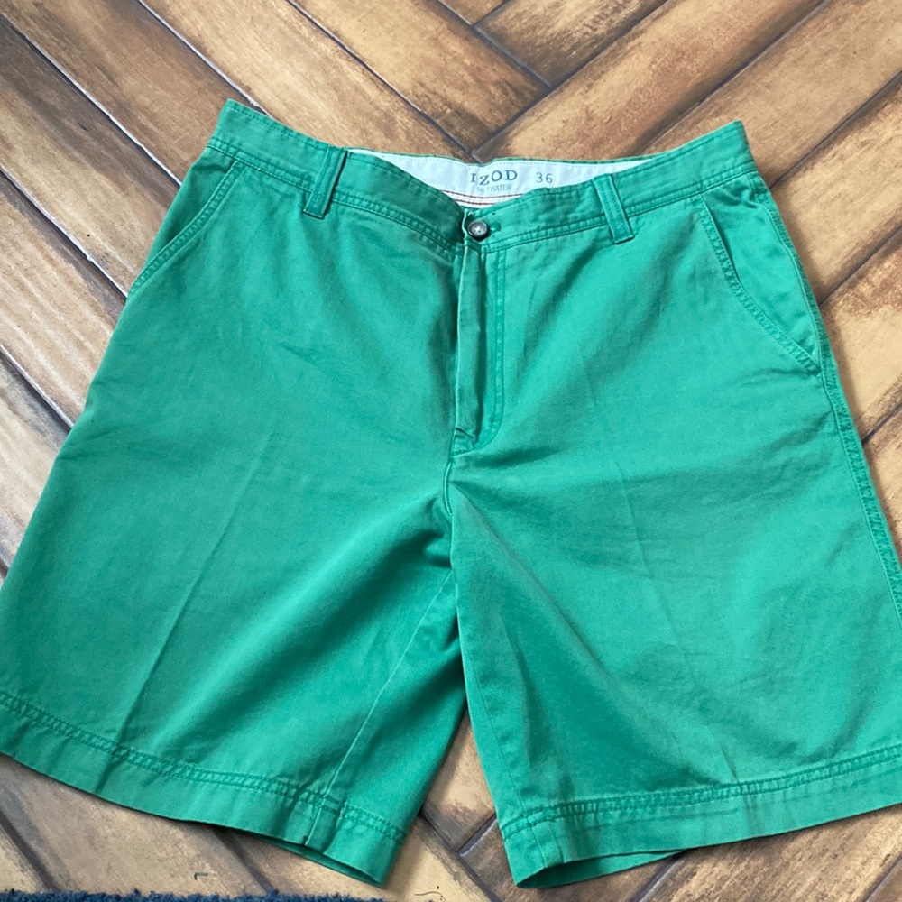 Mens IZOD size 36